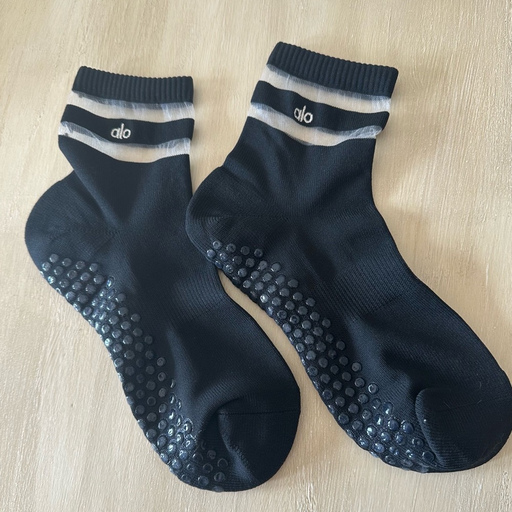 ALO Pulse Gripper Athletic Socks M/L - Picture 2 of 3